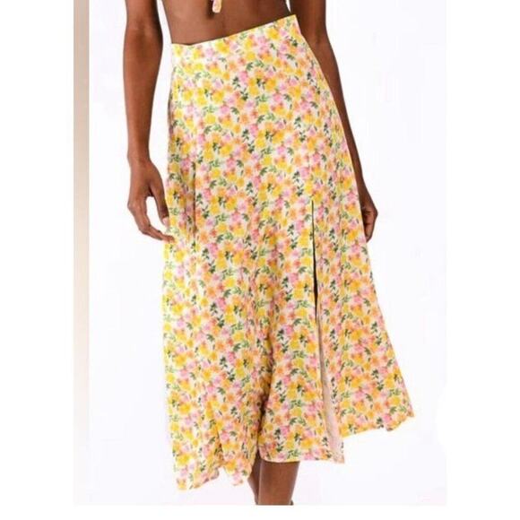 RESA Dresses & Skirts - RESA Yellow Floral Midi Skirt Womens XS Travel Coconut Hawaiin Beachy Vacation